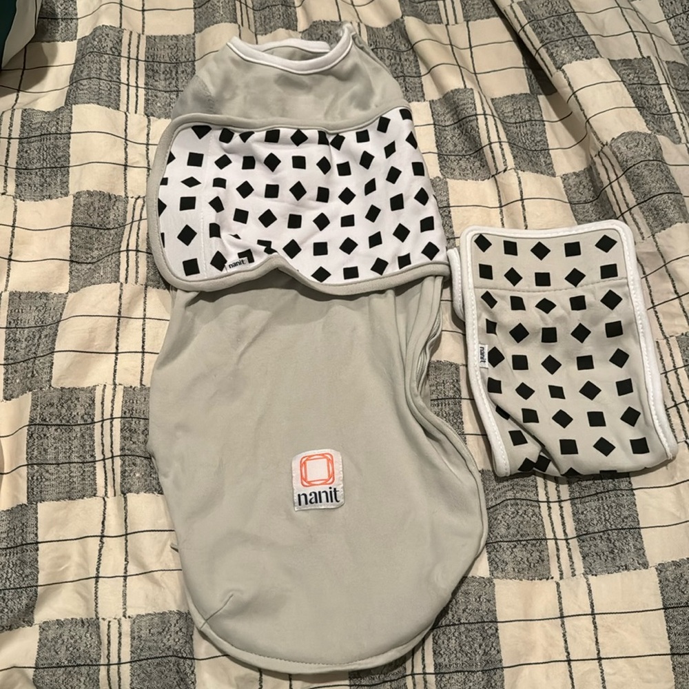 NWOT Nanit Breathing Wear Starter Pack Swaddle Sleep Sack Band 0-3 mo (6-15 lbs)